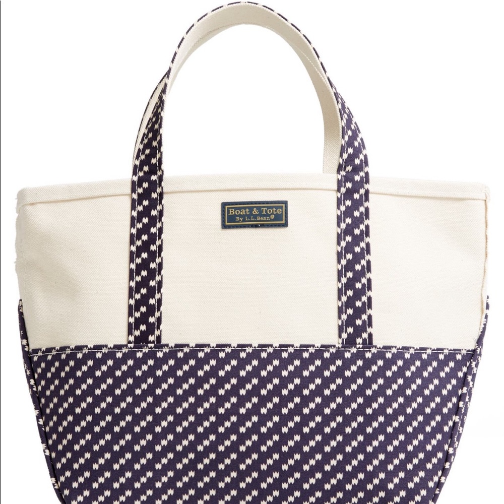 L.L. Bean boat and tote medium
